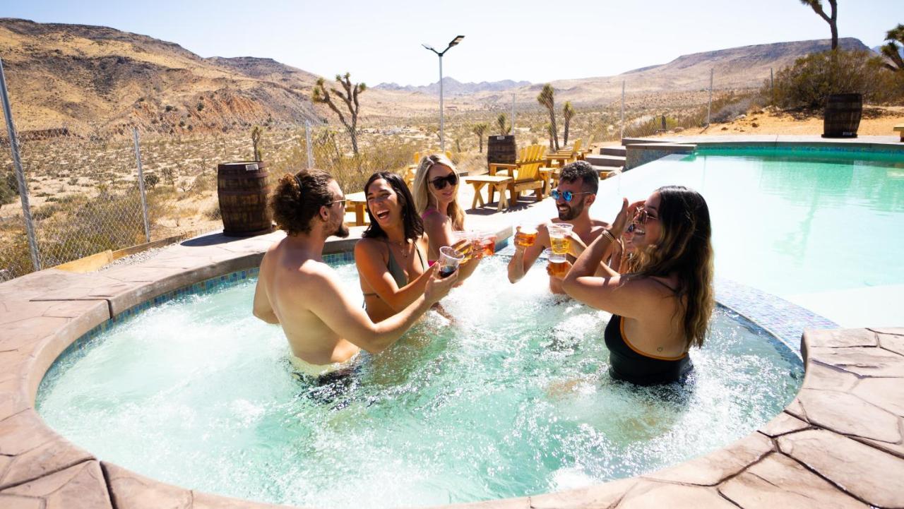 Wind Hill Hotel Yucca Valley Buitenkant foto